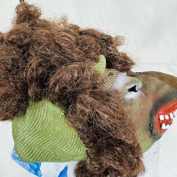 Topstone Halloween Mask 1980s Wolf Werewolf Showing Teeth And Fangs - Picture 4 of 7